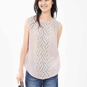Banana Republic Geometric Sleeveless Blouse in Light Pink
